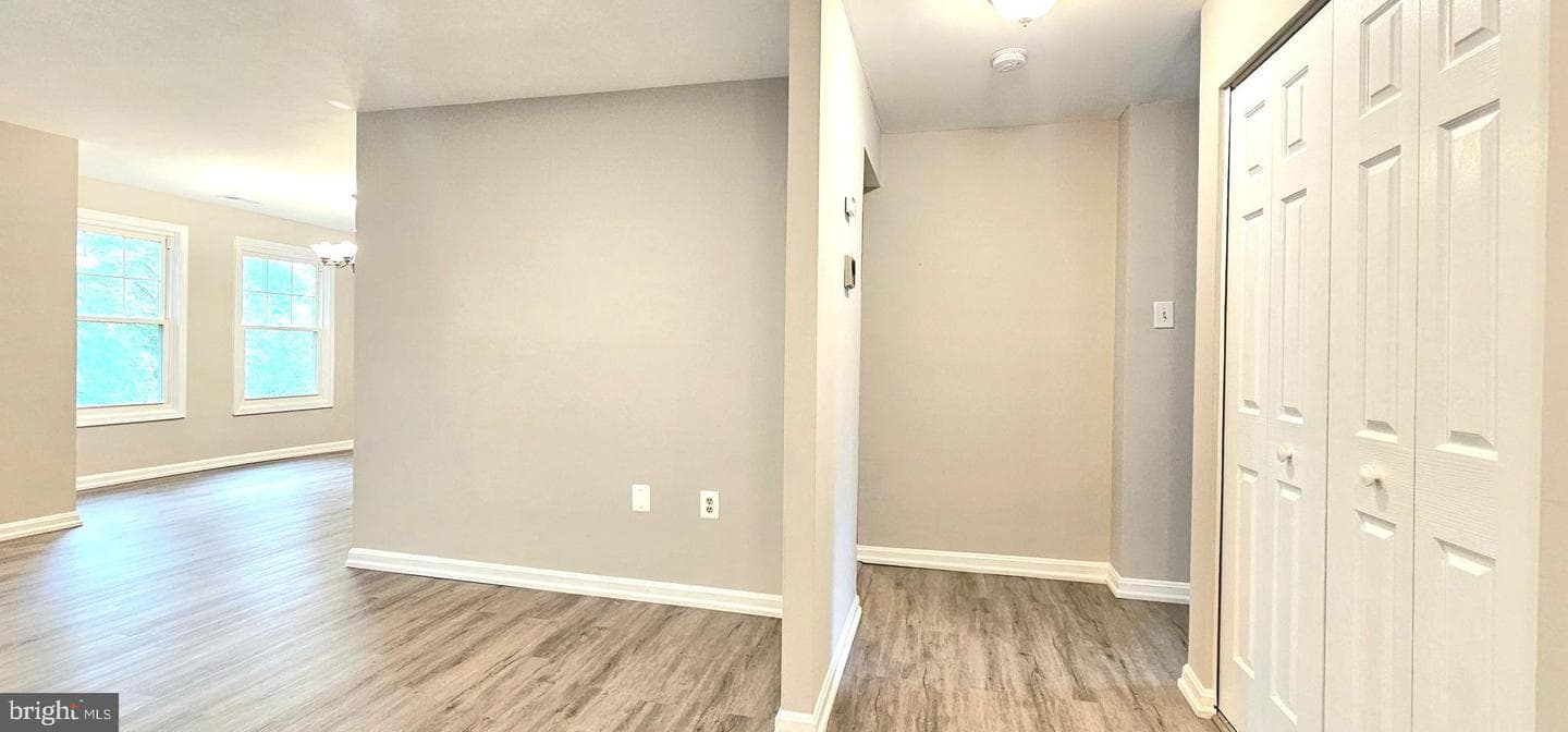 818 Quince Orchard Boulevard #202 photo 4