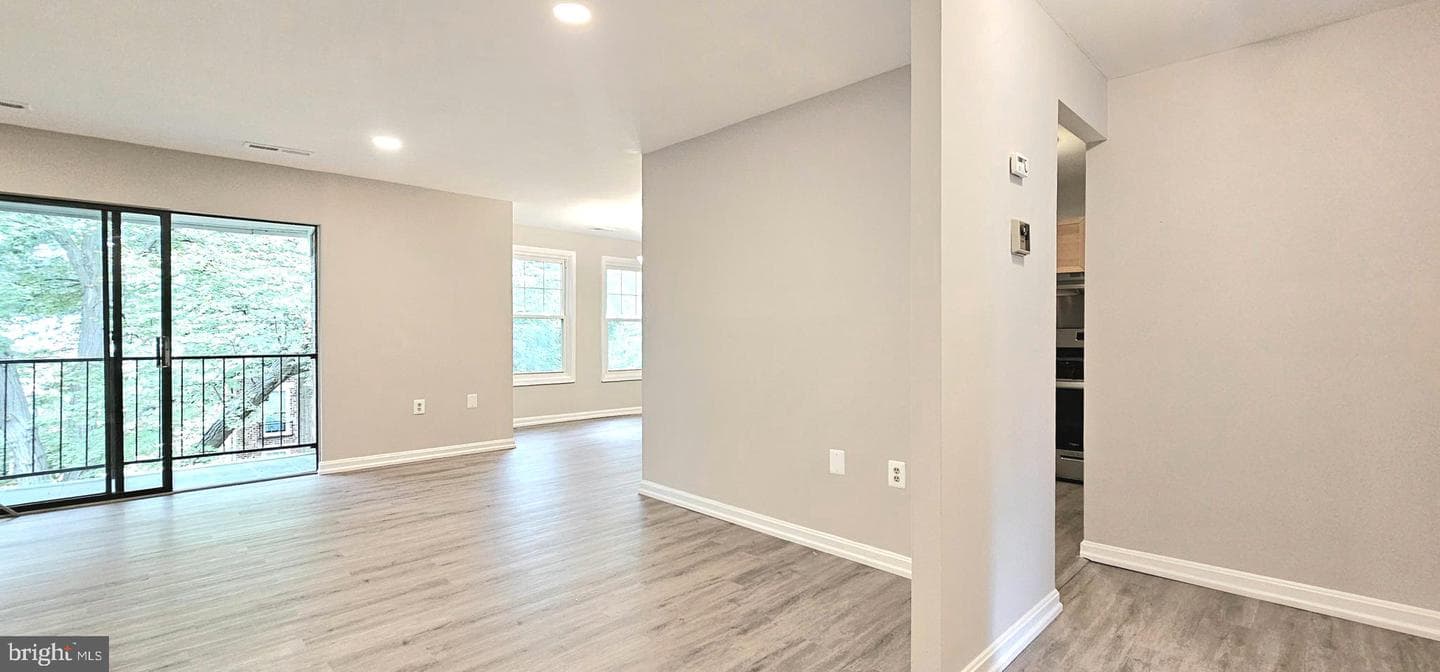 818 Quince Orchard Boulevard #202 photo 5