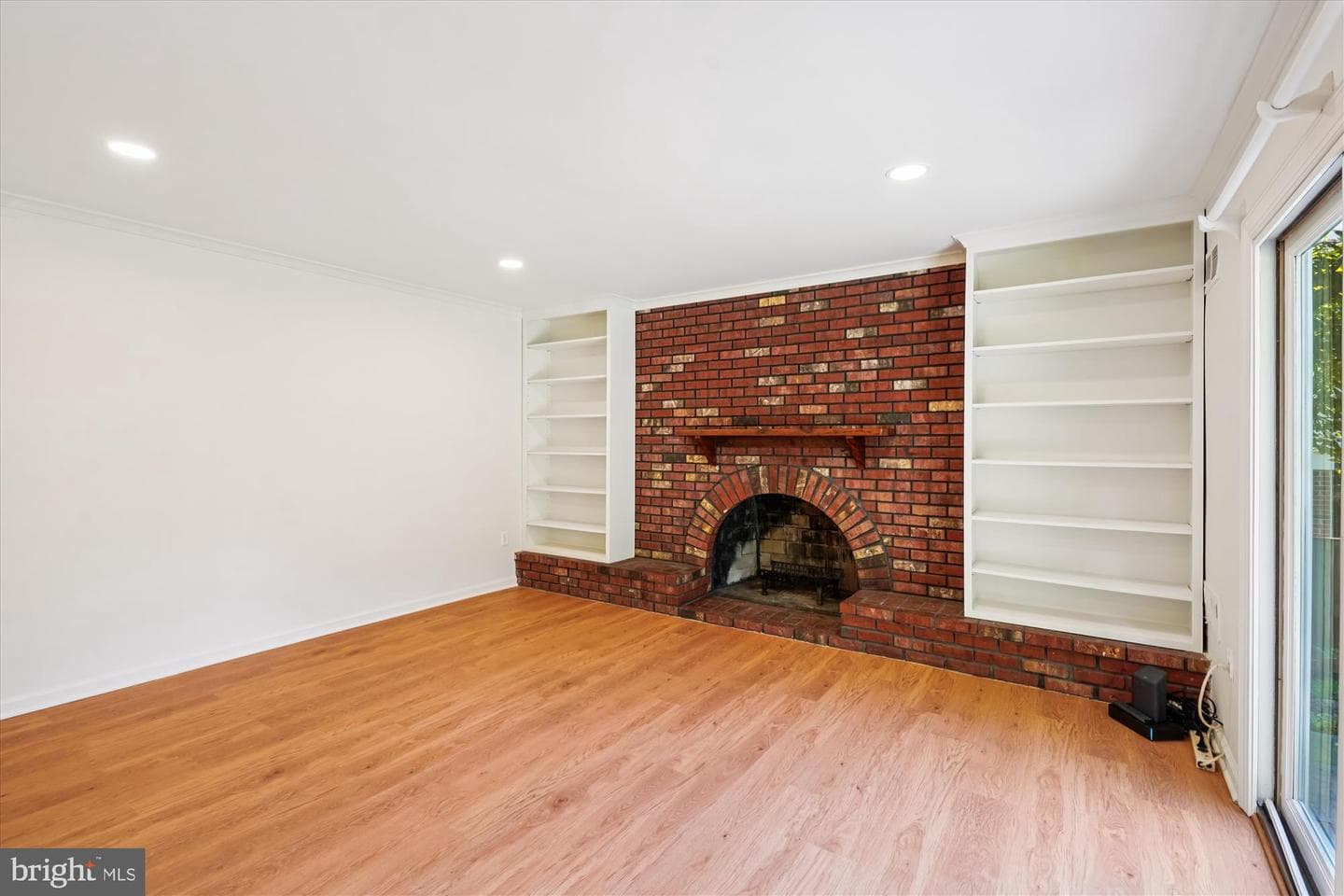 1510 Columbia Avenue photo 11