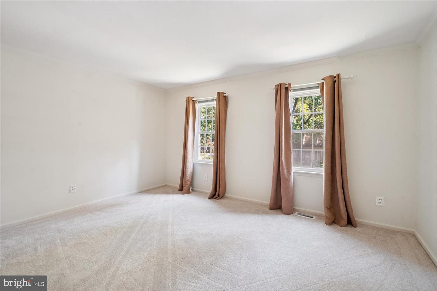 1510 Columbia Avenue photo 31