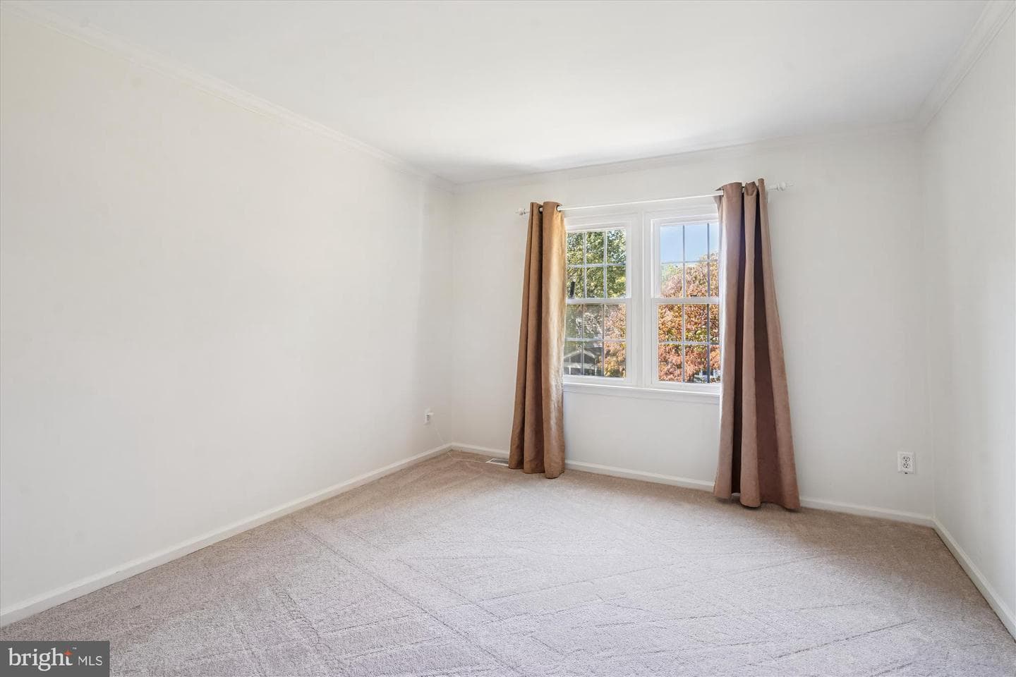 1510 Columbia Avenue photo 34
