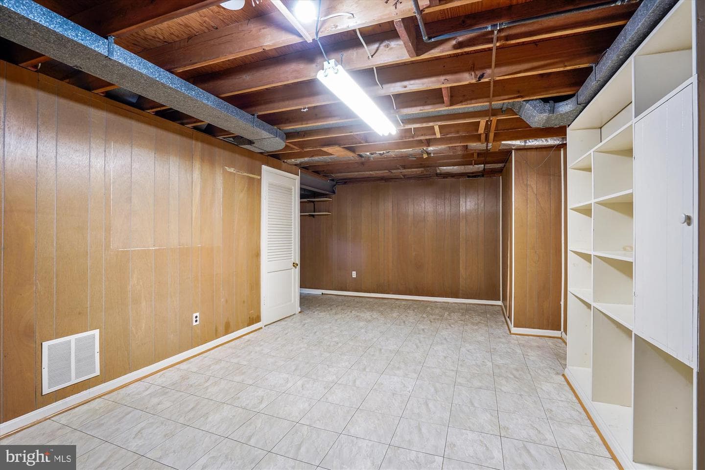1510 Columbia Avenue photo 36