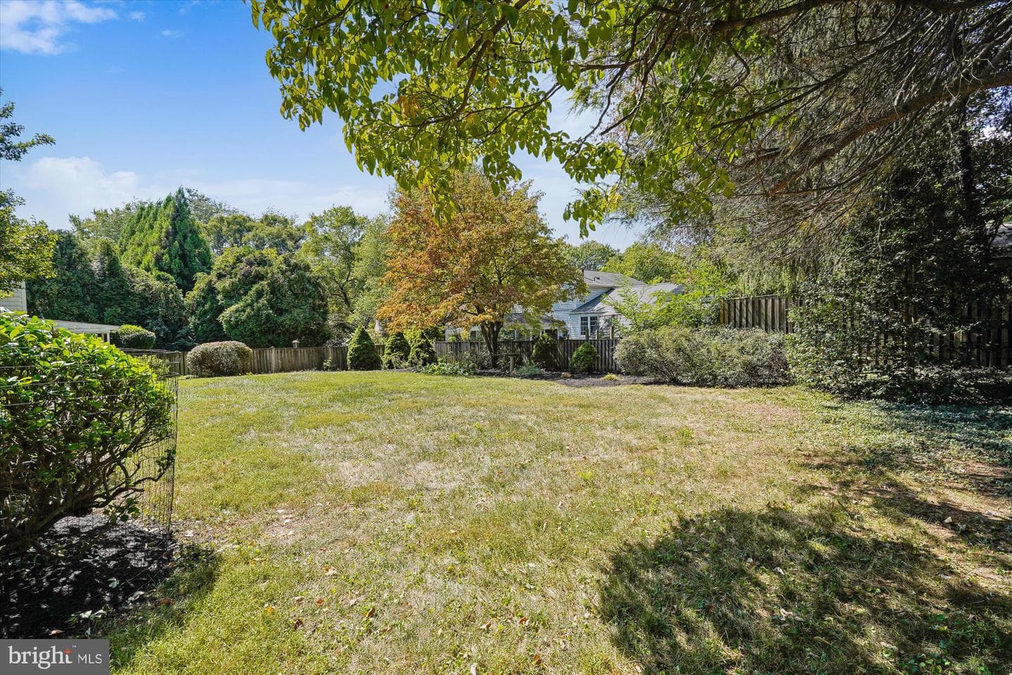 1510 Columbia Avenue photo 40