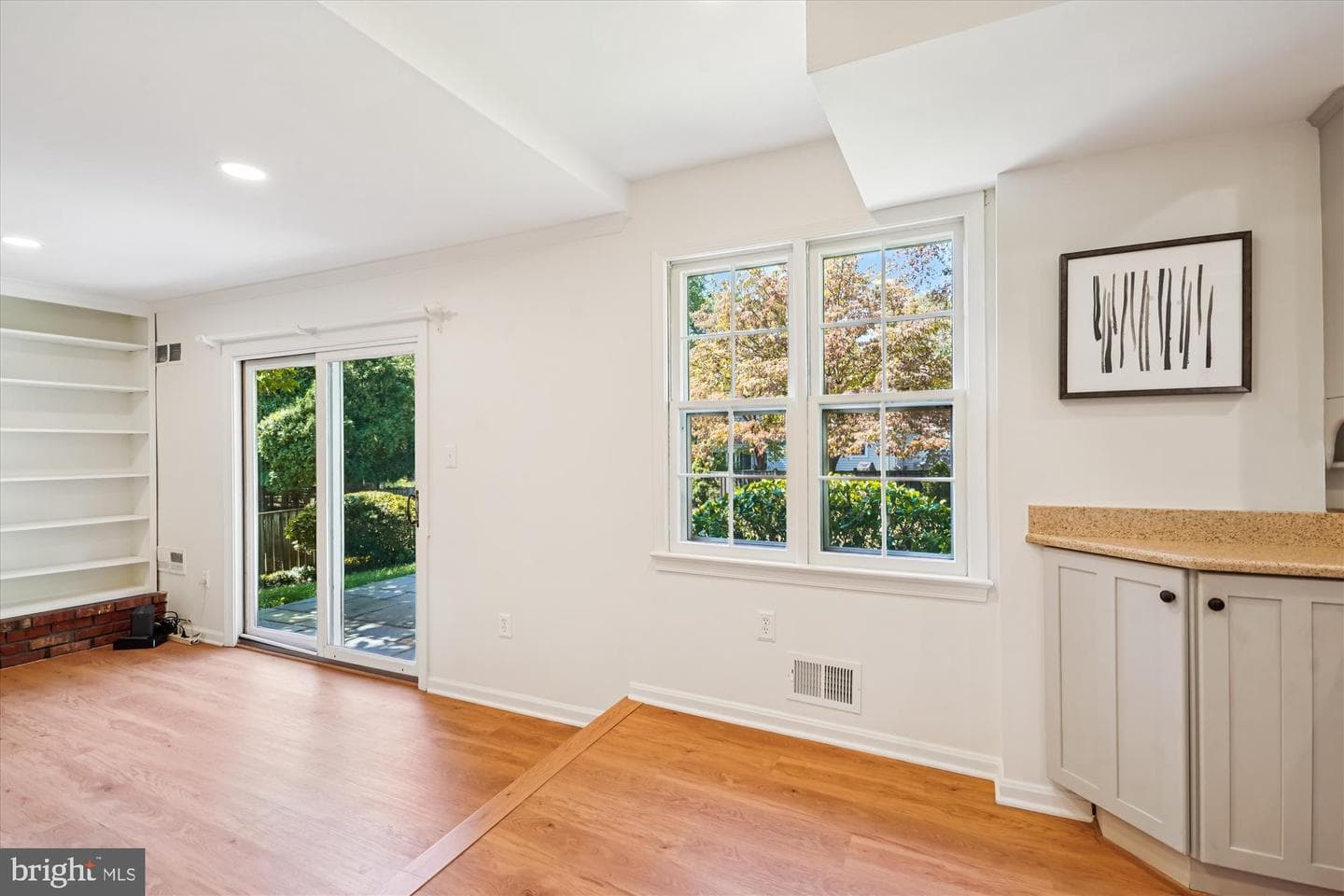 1510 Columbia Avenue photo 8