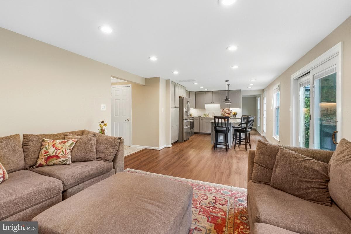 9405 Five Logs Way photo 13