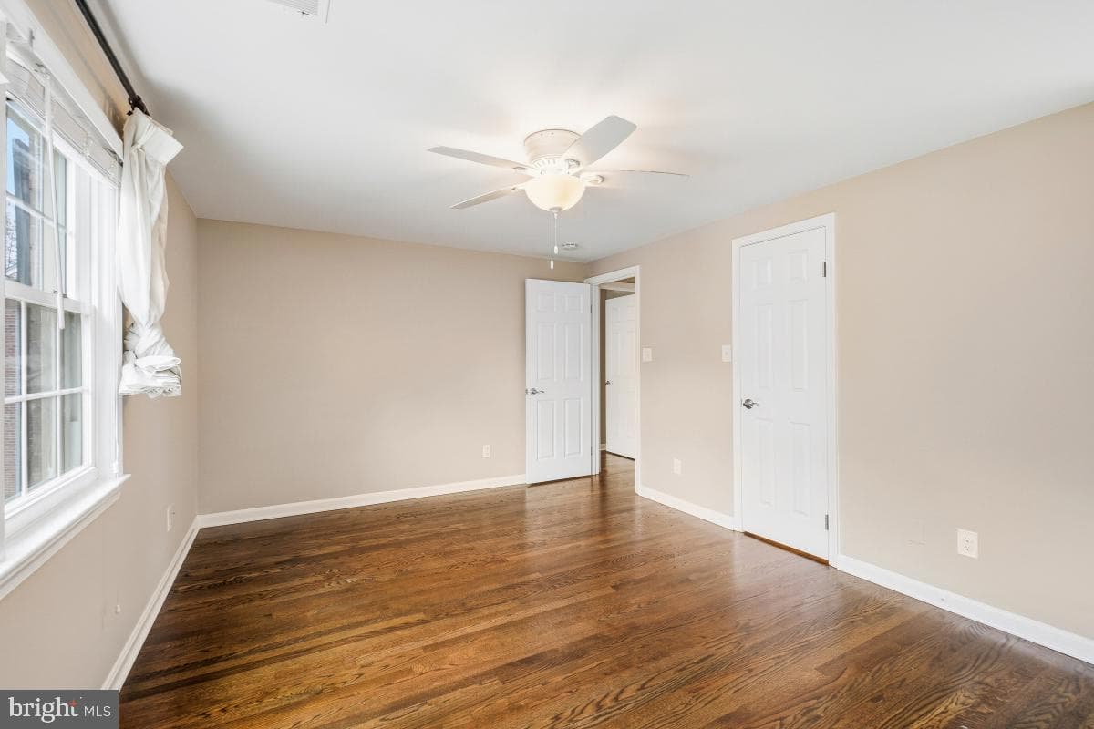 9405 Five Logs Way photo 26