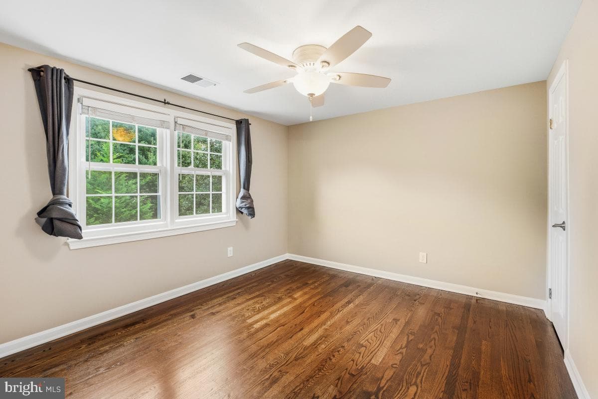 9405 Five Logs Way photo 31