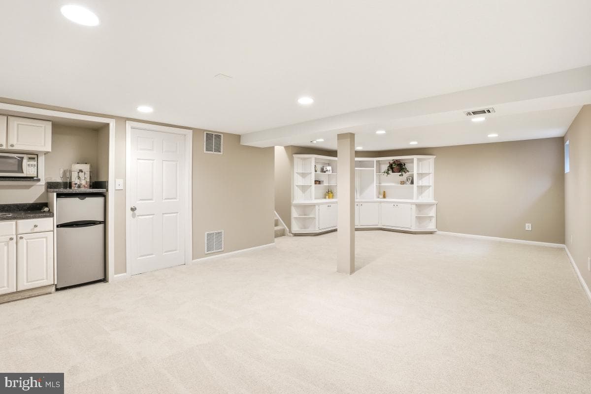 9405 Five Logs Way photo 36