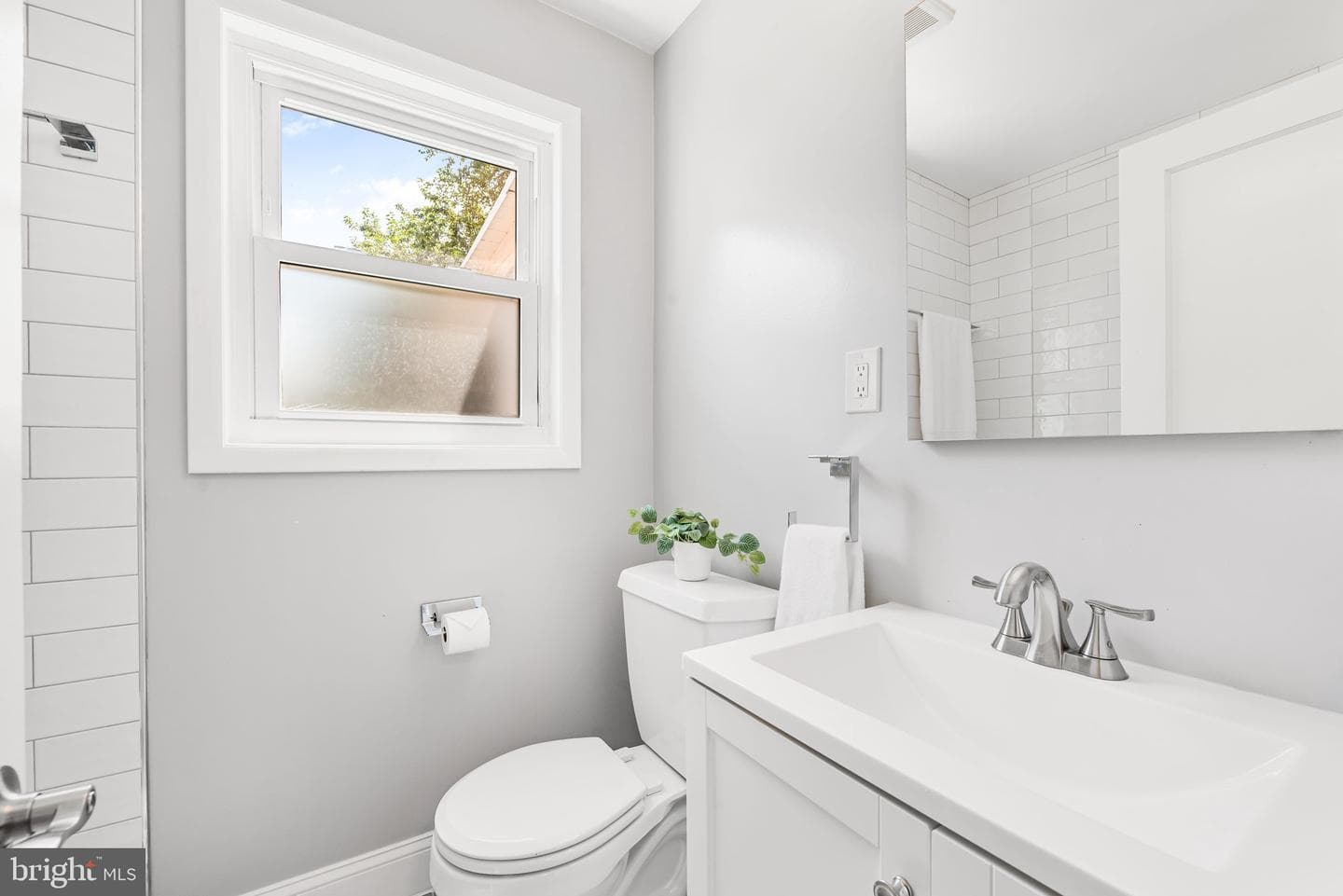 10013 Forest Grove Drive photo 22