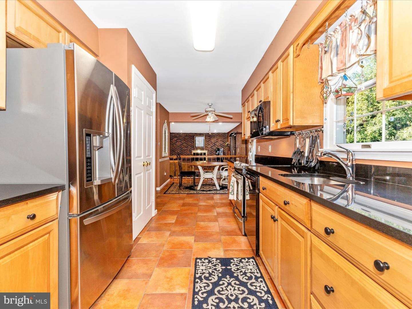 14320 Fairdale Road photo 10