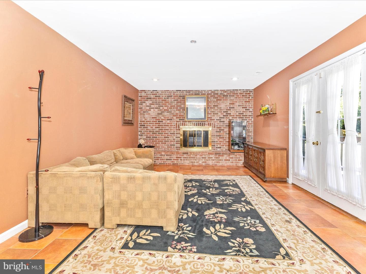 14320 Fairdale Road photo 18