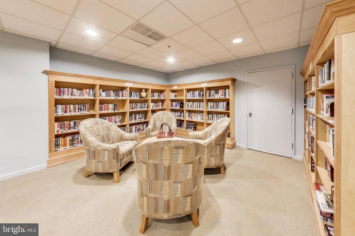 15115 Interlachen Drive #3-802 photo 28