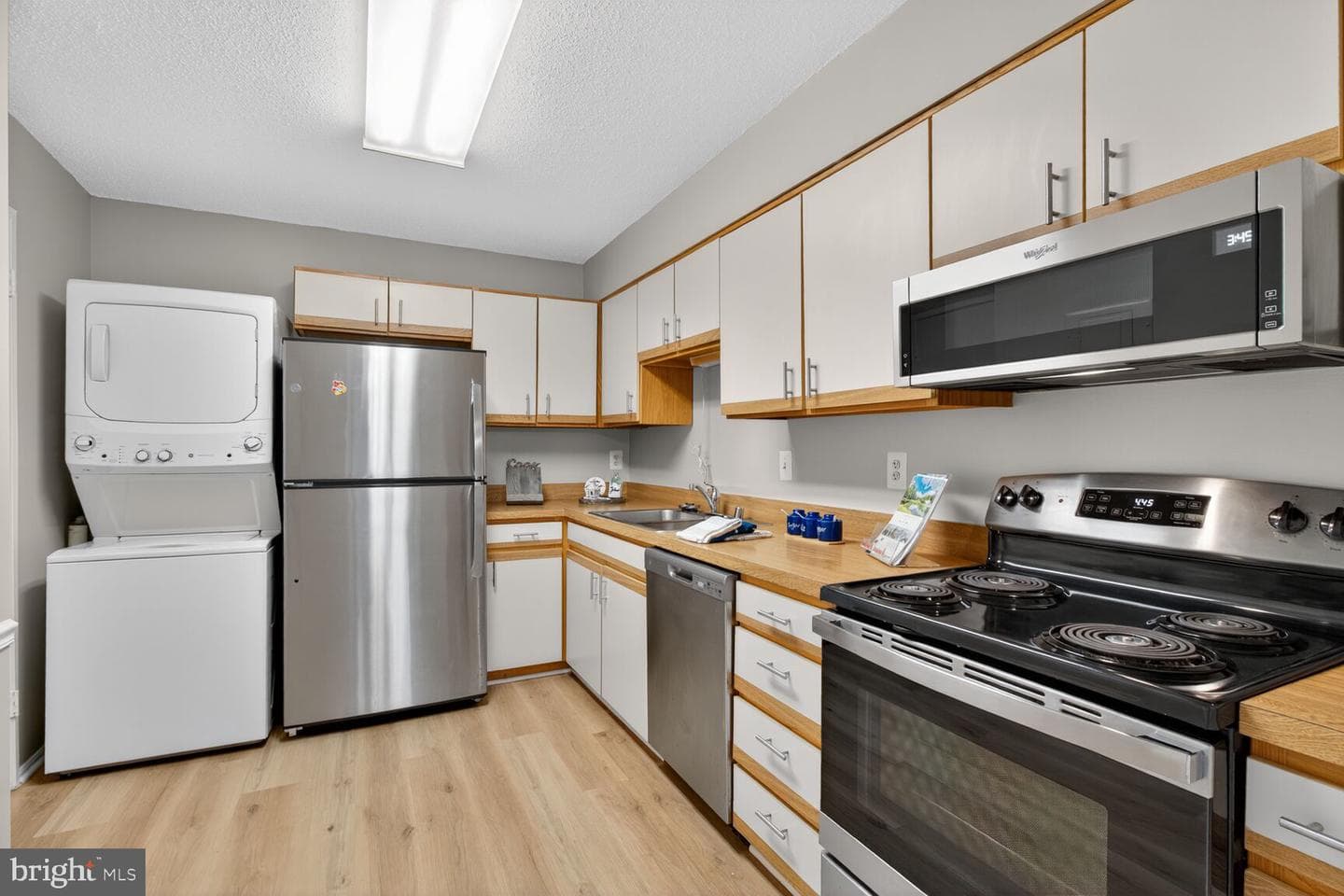 15115 Interlachen Drive #3-802 photo 8