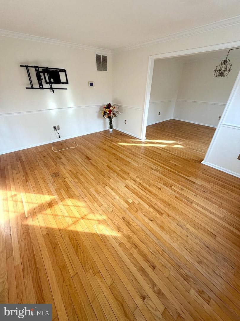 10715 Hunters Chase Lane photo 2