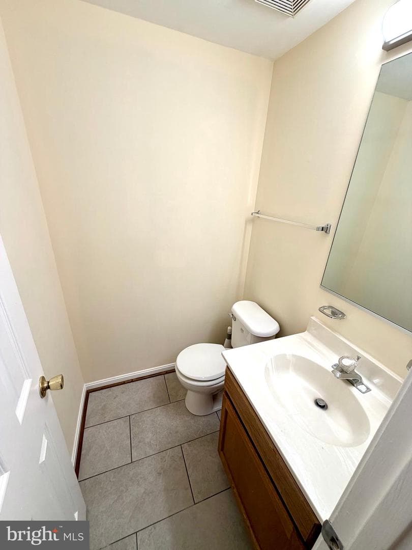 10715 Hunters Chase Lane photo 32