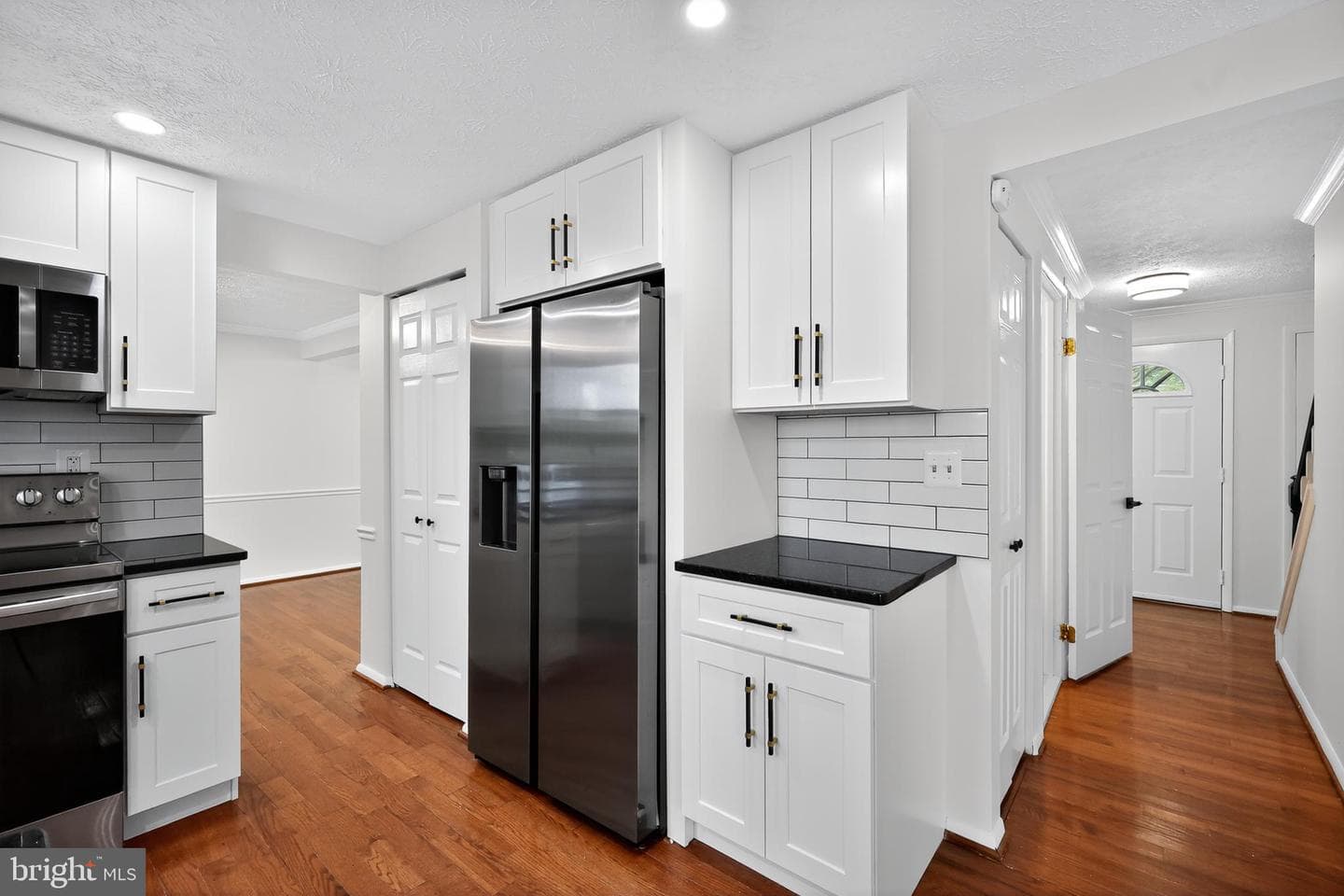 1316 Swingingdale Drive photo 8