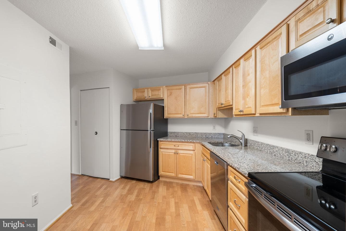 15100 Interlachen Drive #4-918 photo 11