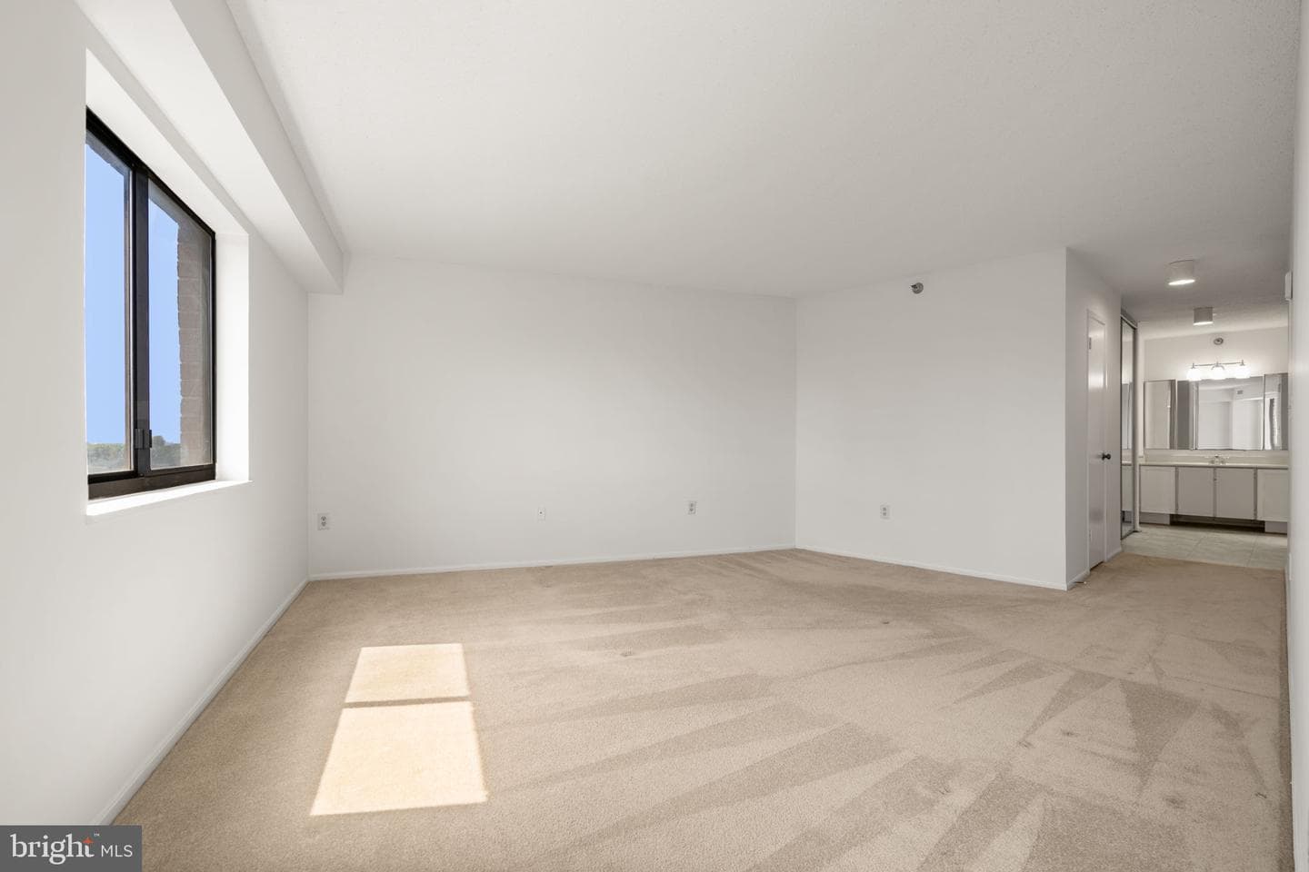 15100 Interlachen Drive #4-918 photo 22