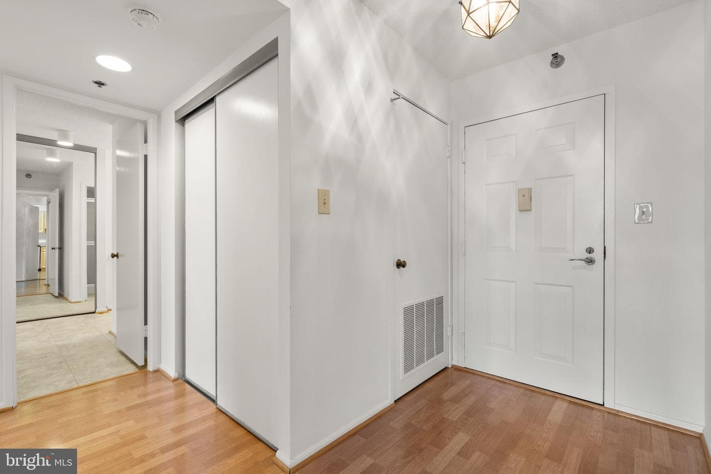 15100 Interlachen Drive #4-918 photo 4