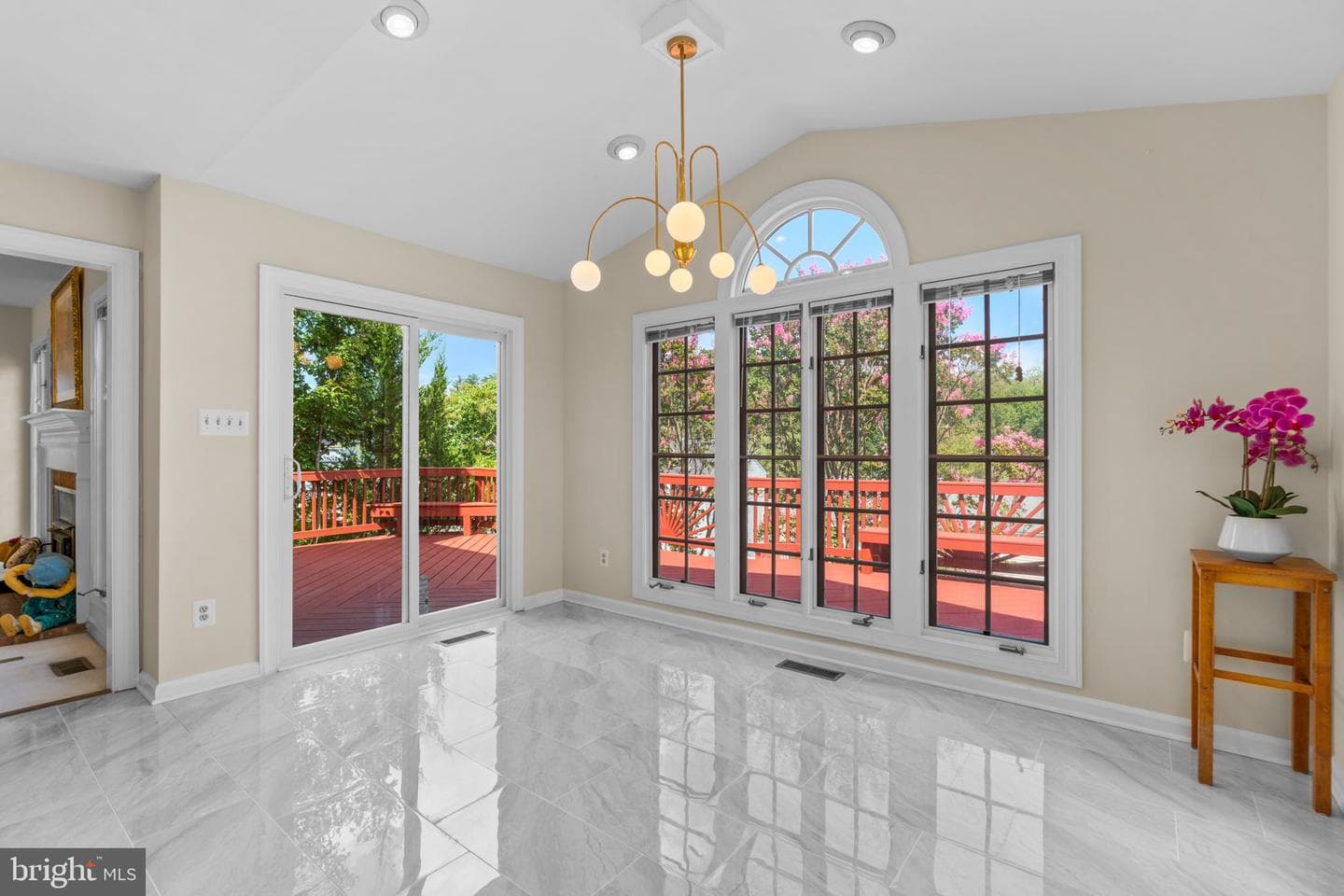 14907 Meanderwood Lane photo 4