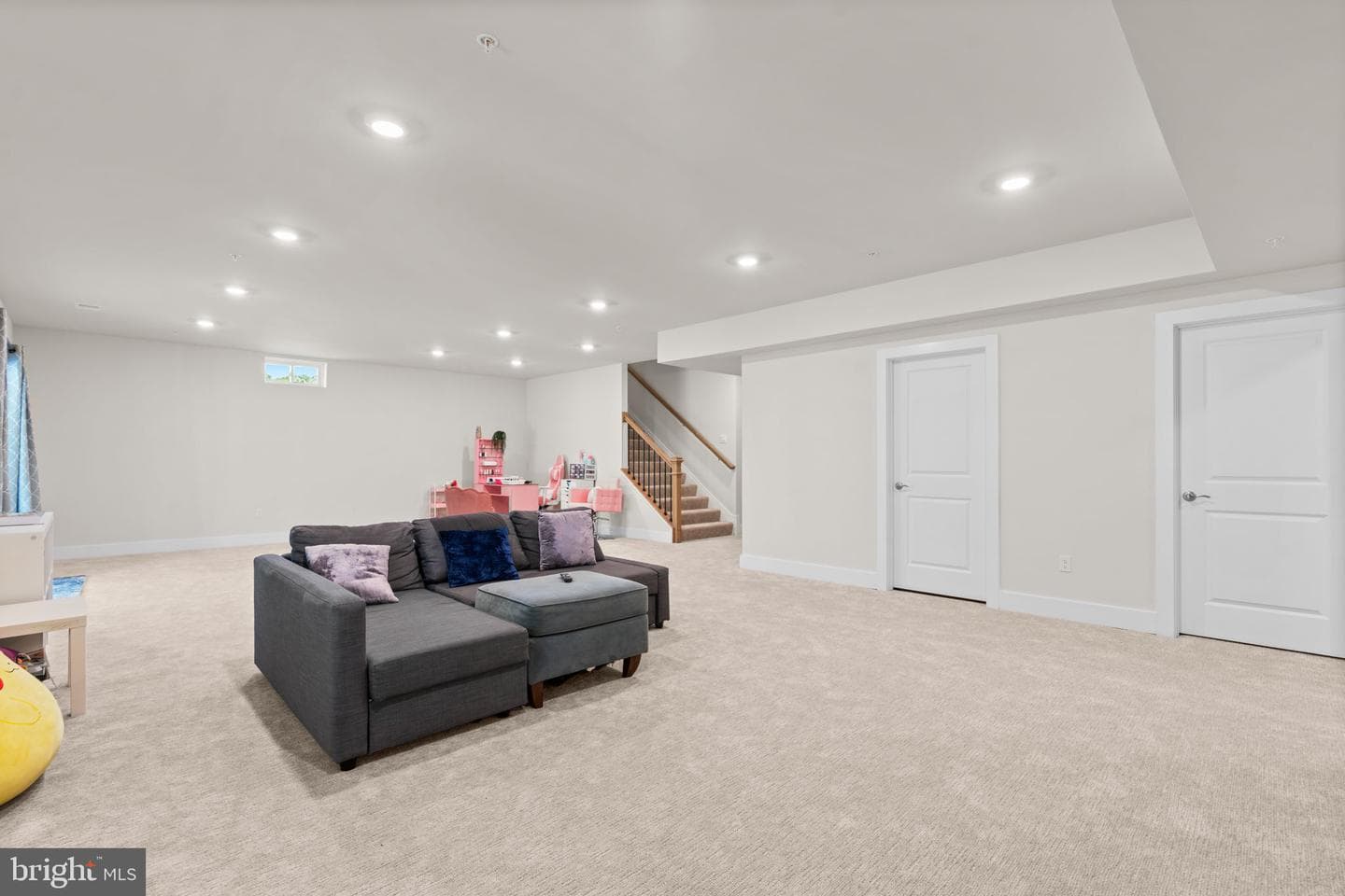 21708 Woodfield Road photo 53