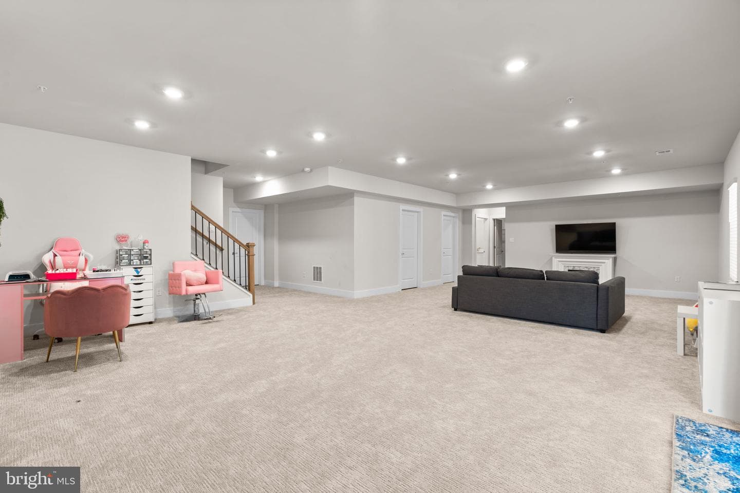 21708 Woodfield Road photo 56