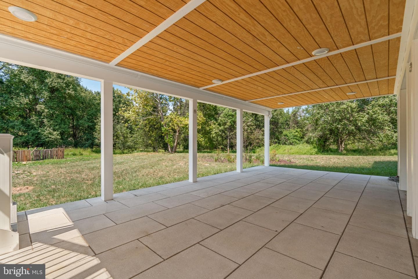 21708 Woodfield Road photo 60