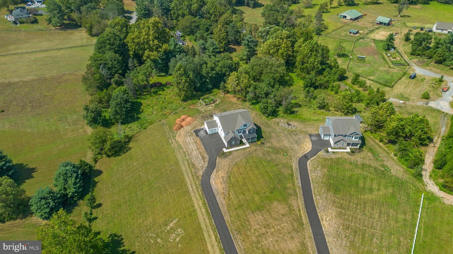 21708 Woodfield Road photo 74