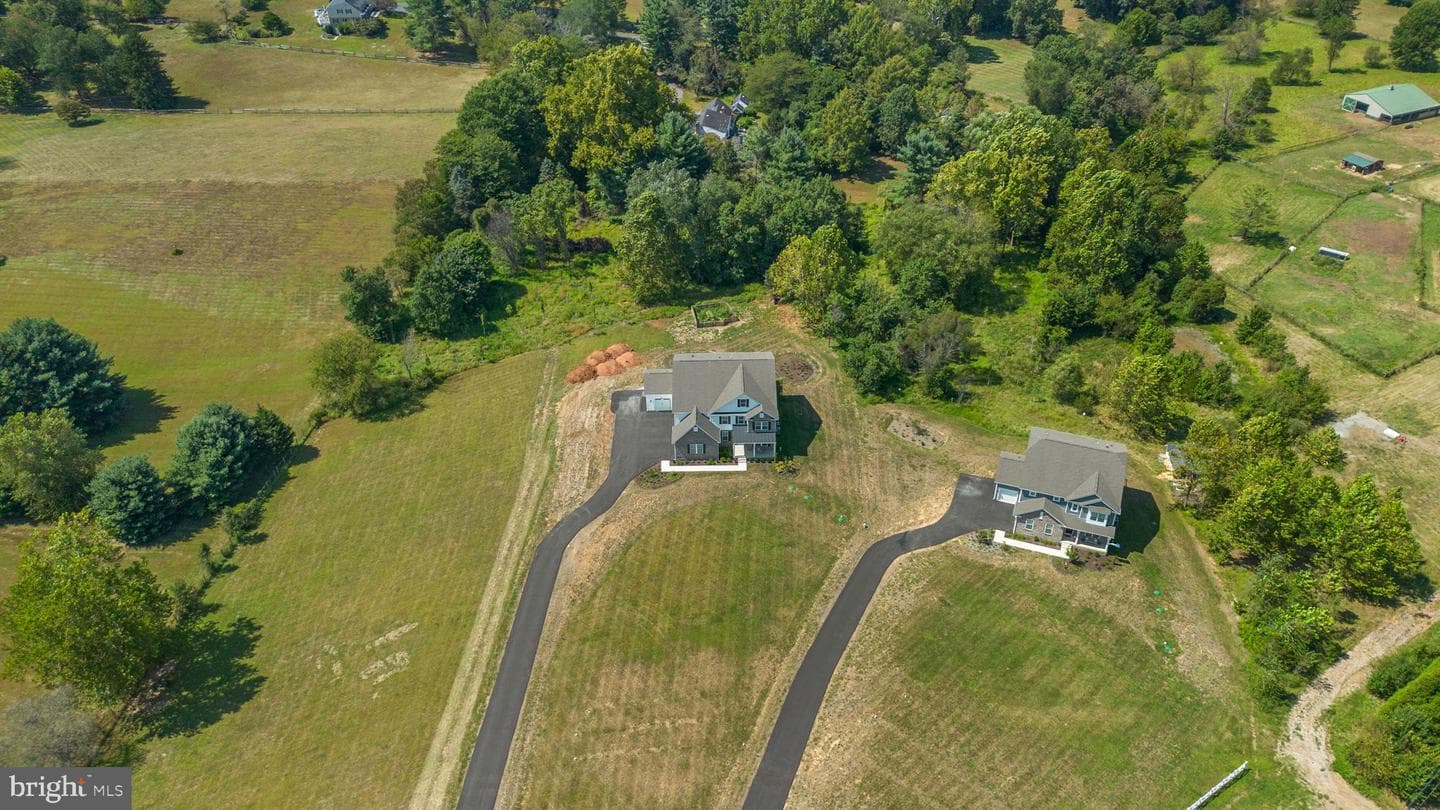 21708 Woodfield Road photo 75