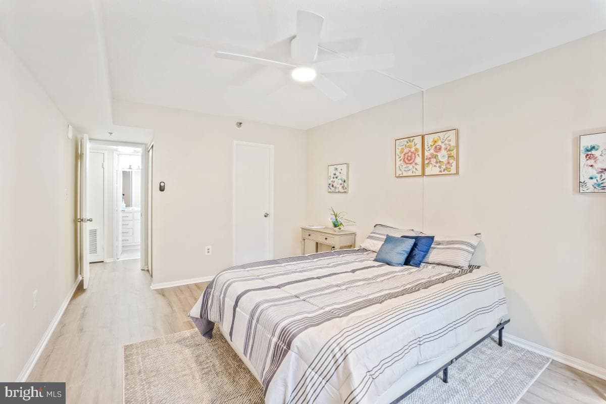 15100 Interlachen Drive #4-716 photo 28
