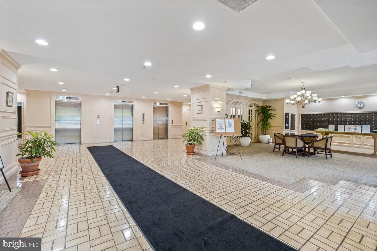 15100 Interlachen Drive #4-716 photo 3