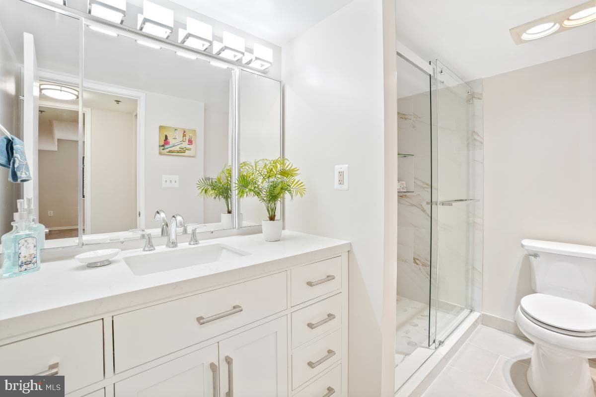 15100 Interlachen Drive #4-716 photo 30