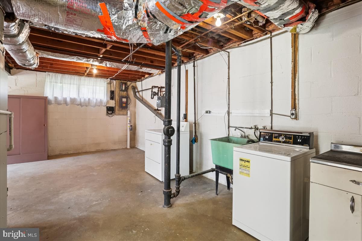 406 Waterford Road photo 32