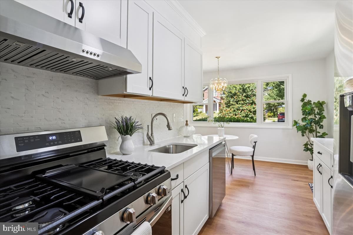 406 Waterford Road photo 9