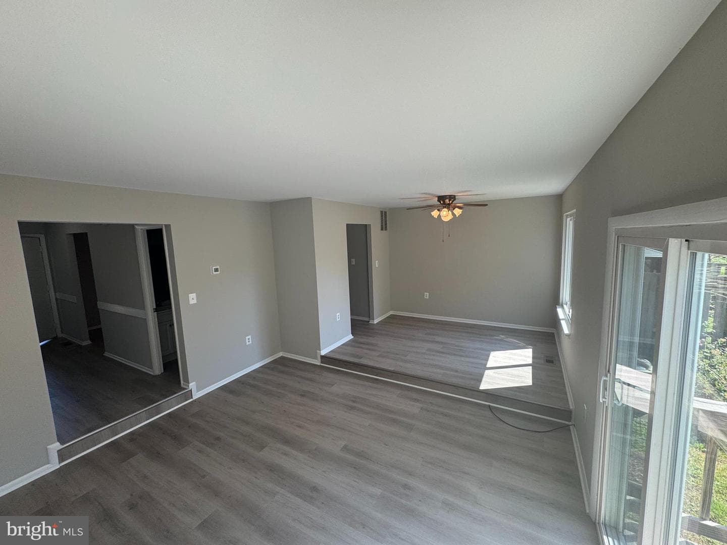 8958 Centerway Road photo 11