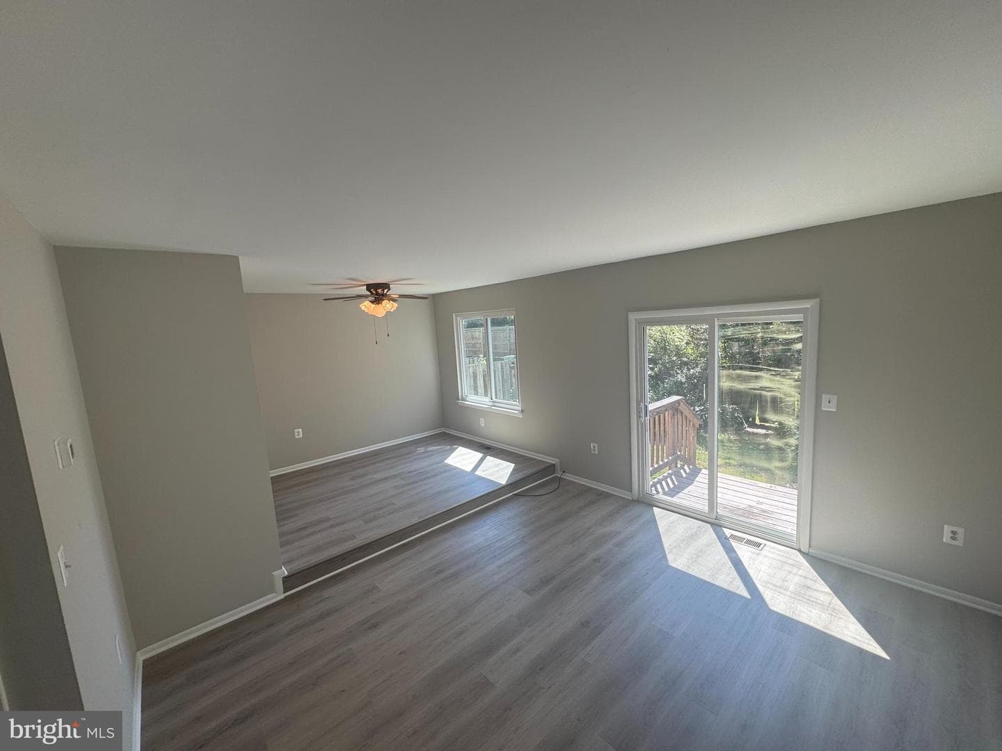 8958 Centerway Road photo 12