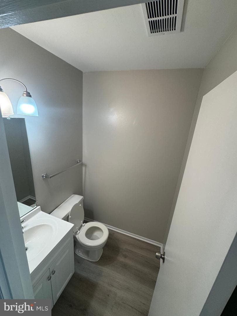 8958 Centerway Road photo 14