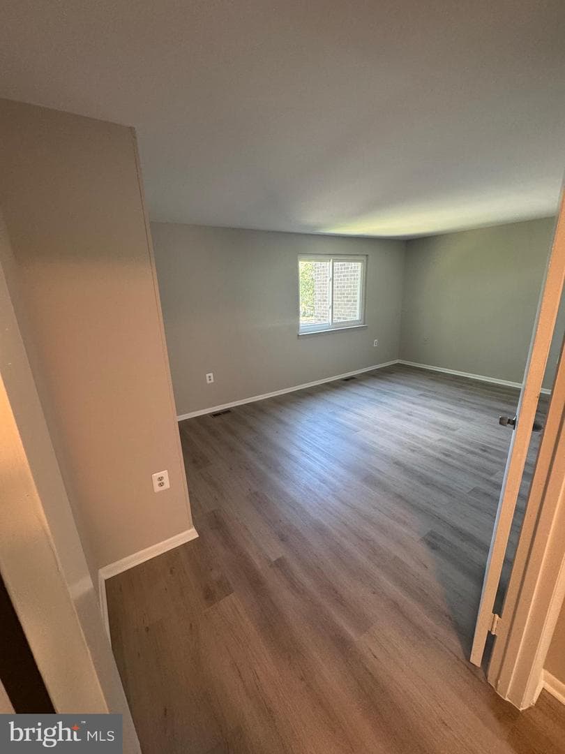 8958 Centerway Road photo 23