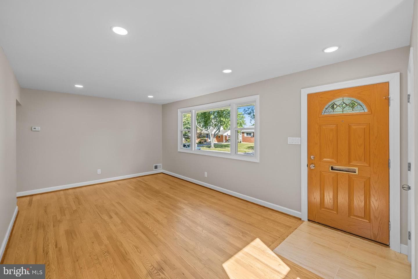 1019 Scott Avenue photo 10