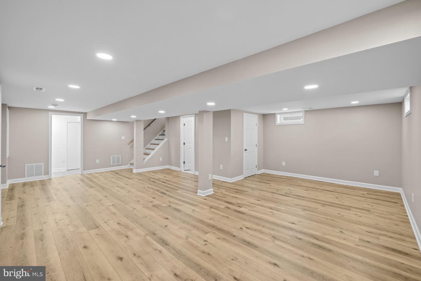 1019 Scott Avenue photo 31