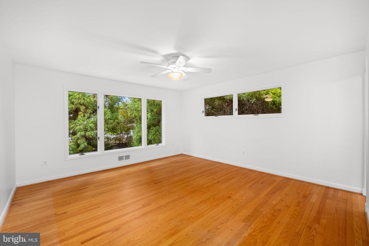 5505 Pembroke Terrace photo 17