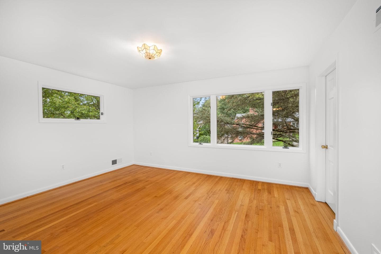 5505 Pembroke Terrace photo 19