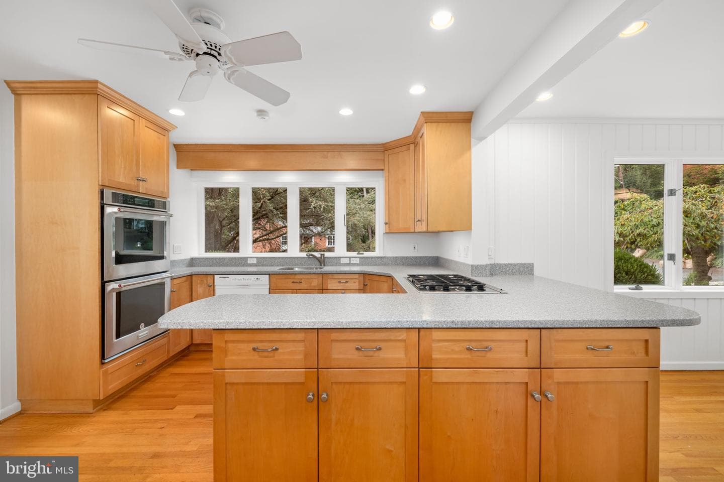 5505 Pembroke Terrace photo 7