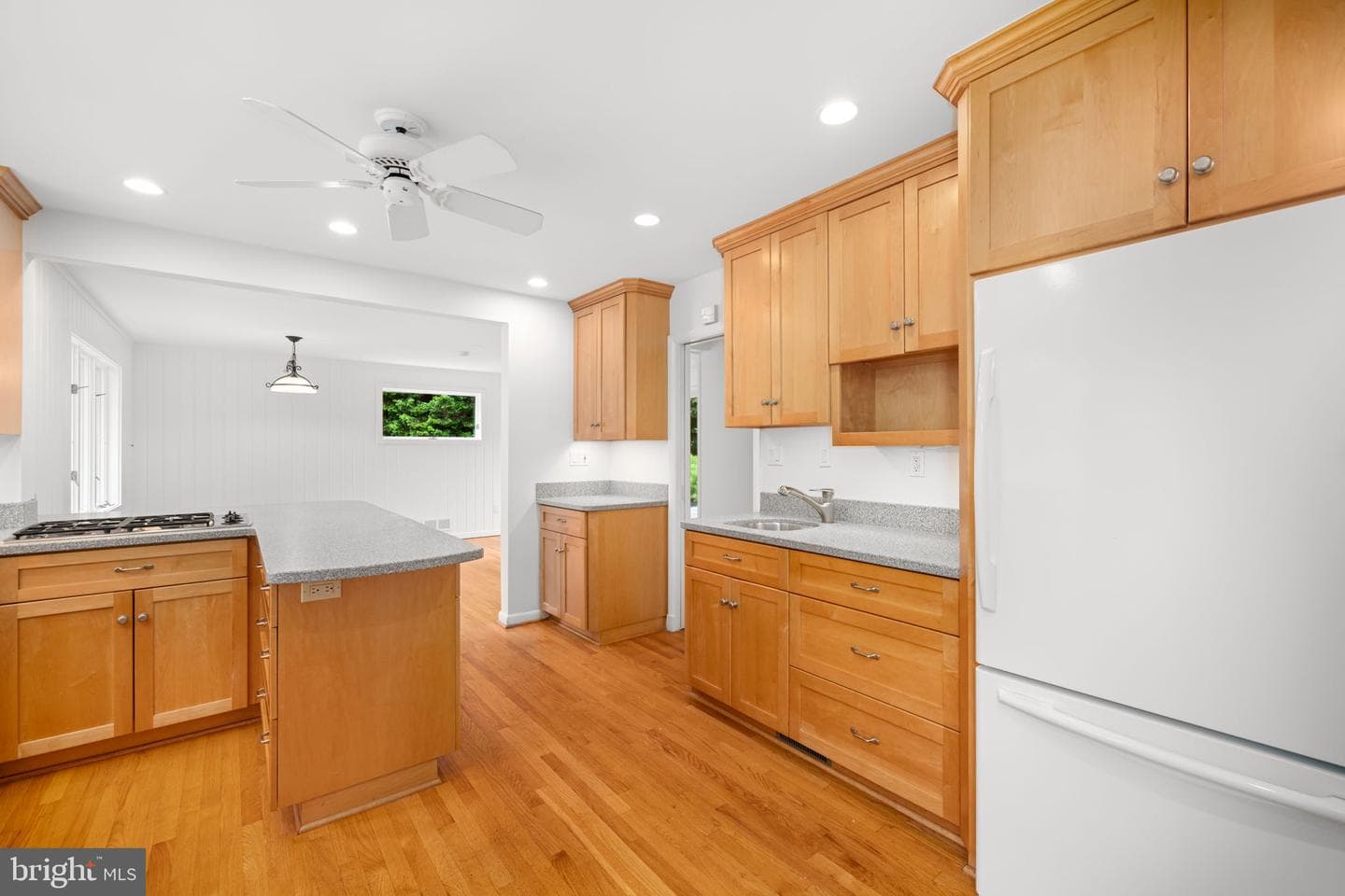 5505 Pembroke Terrace photo 8