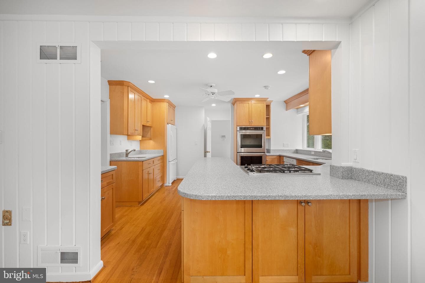 5505 Pembroke Terrace photo 9