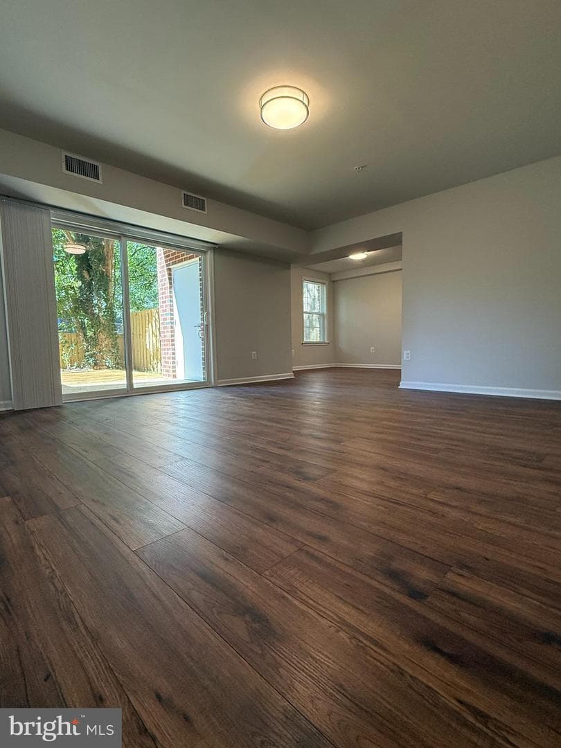 828 Quince Orchard Boulevard #p-2 photo 5
