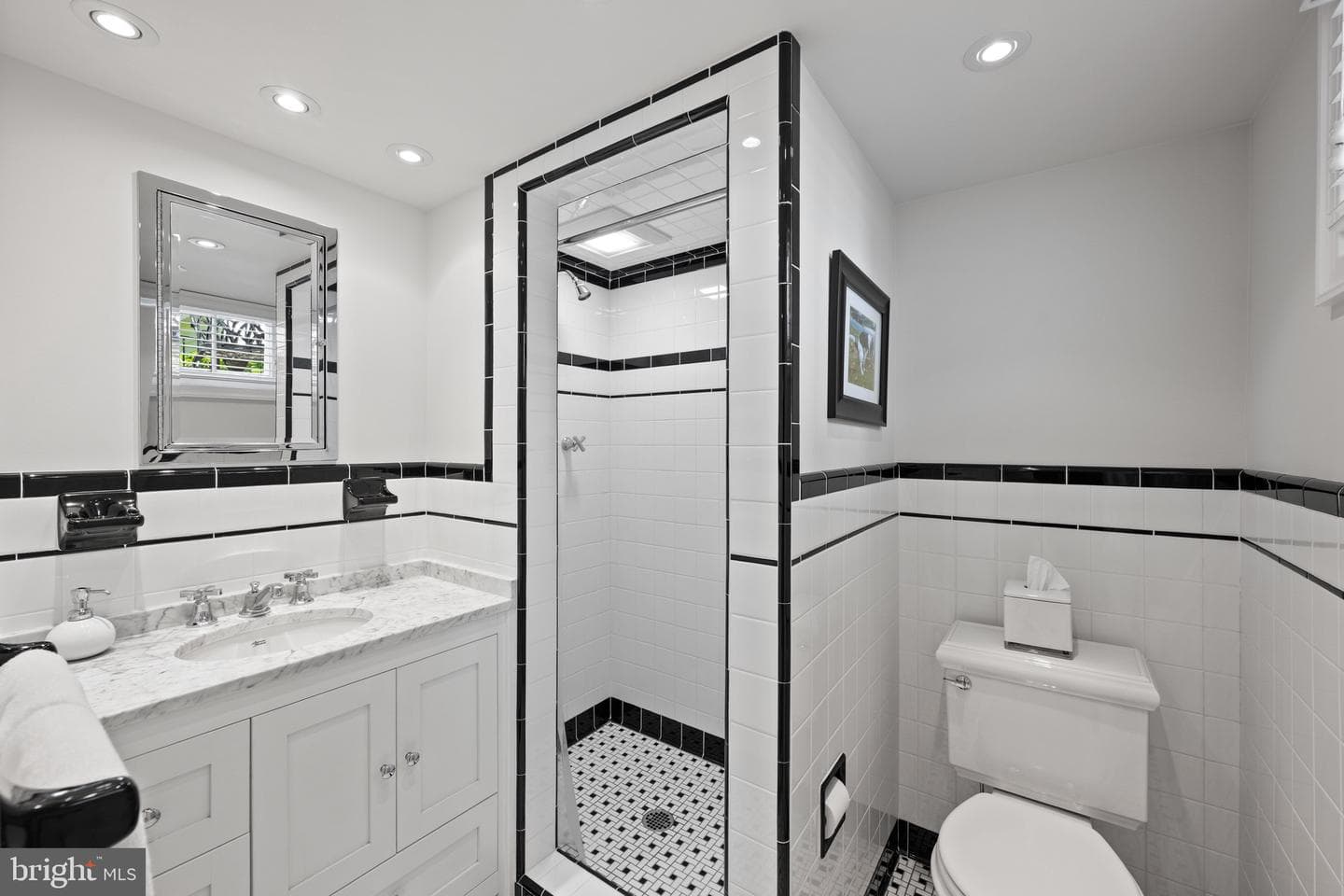 7802 Stratford Road photo 17