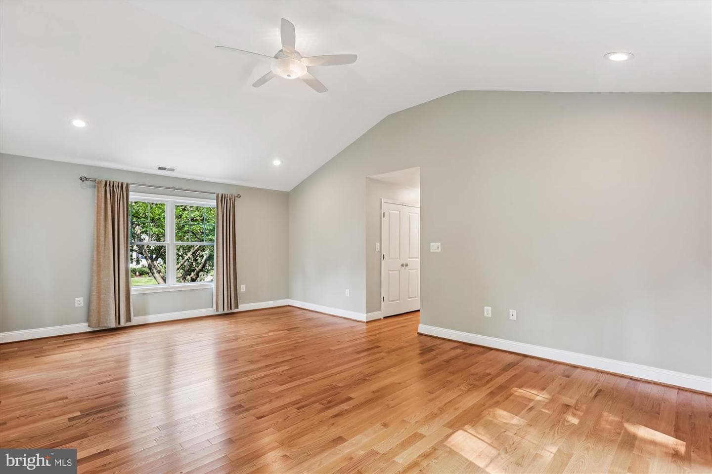 9610 Culver Street photo 29