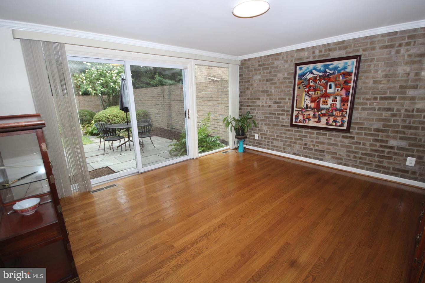 19169 Roman Way photo 9