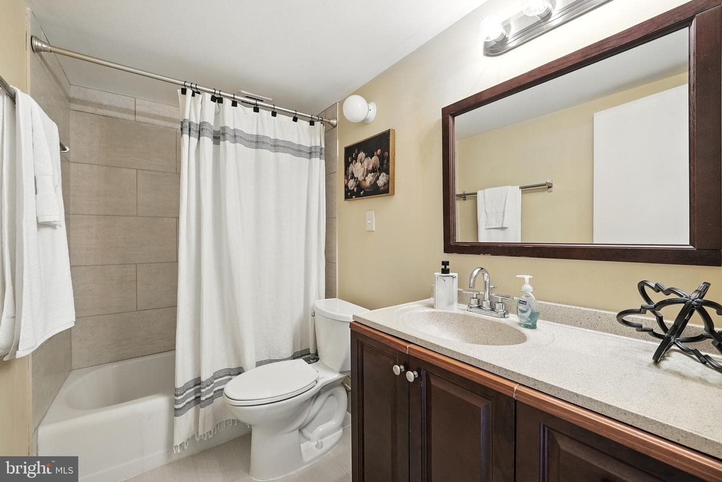 7501 Democracy Boulevard #b422 photo 21